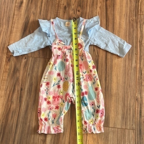Cute bunny an Easter egg romper outfit size 3- 6 months - Picture 3 of 3